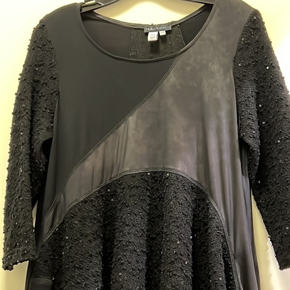 Elloquent mixed media black, sequined embellished tunic top Sz. M - Picture 2 of 7
